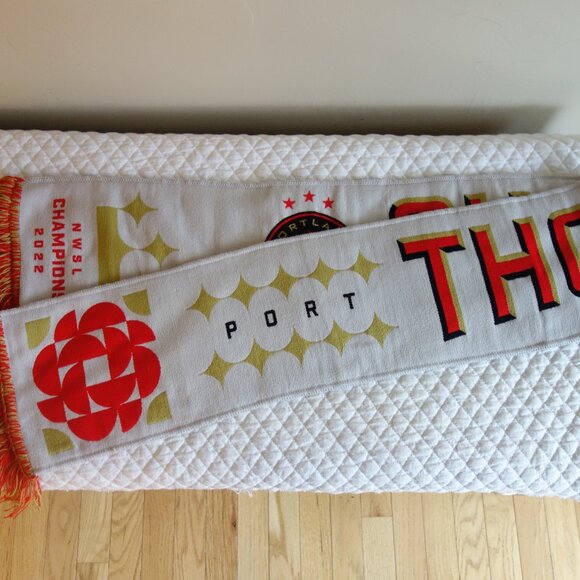 NWT $35 PORTLAND THORNS NWSL Soccer 2022 Champions Scarf - Ruffneck - Picture 3 of 6